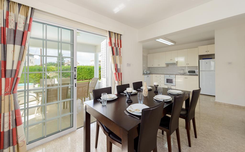 Merab Center Villas Ajía Nápa Kültér fotó