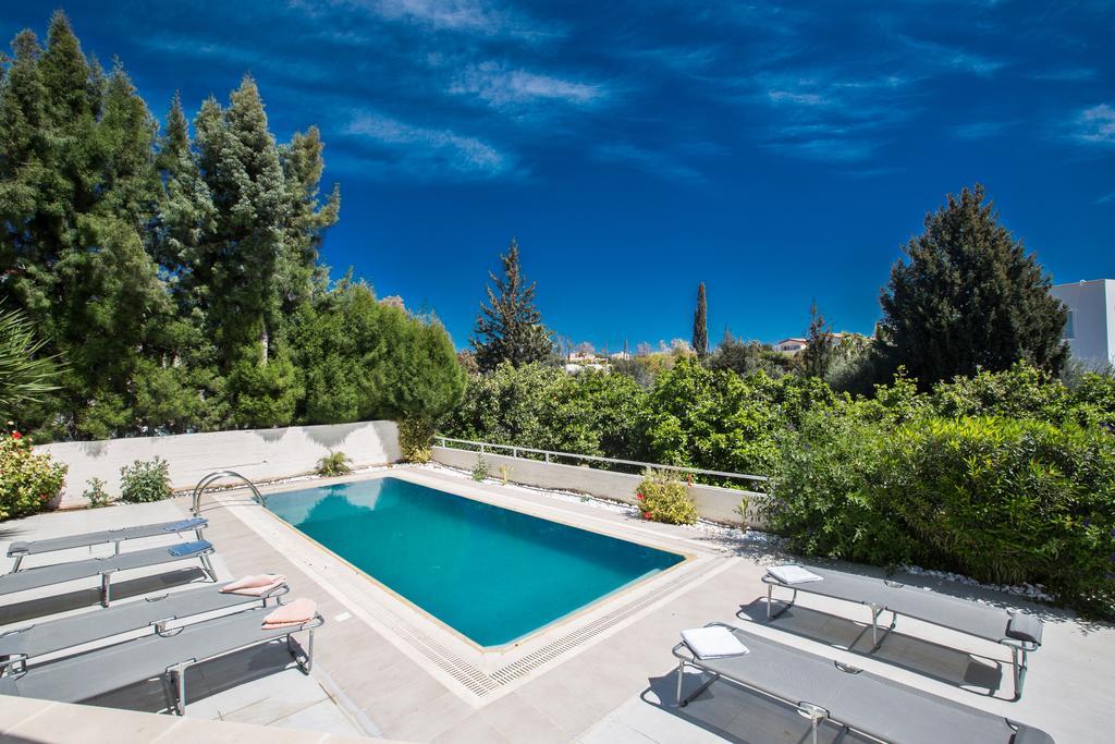 Merab Center Villas Ajía Nápa Kültér fotó