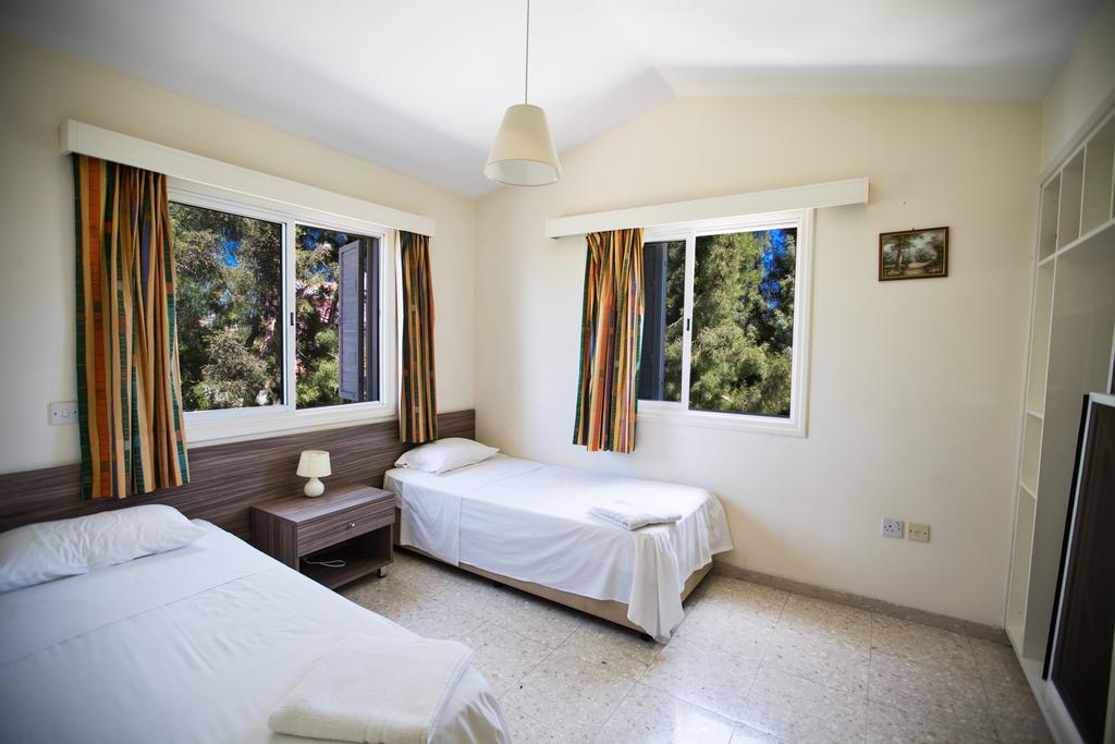 Merab Center Villas Ajía Nápa Kültér fotó