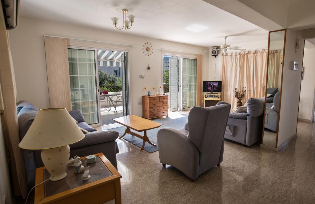 Merab Center Villas Ajía Nápa Kültér fotó