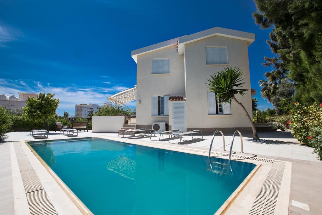 Merab Center Villas Ajía Nápa Kültér fotó